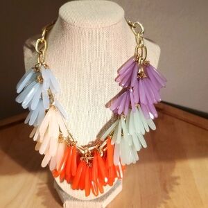 🧿 NWOT STATEMENT NECKLACE